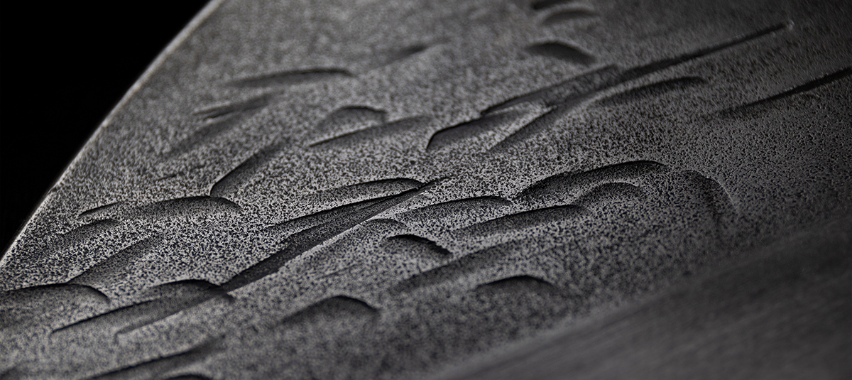 Macro of the hand-forged blade finish